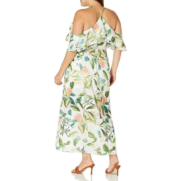 City Chic Tender Floral Maxi Dress in Fresh Floral XSmall Womens Plus Gown - Picture 11 of 12